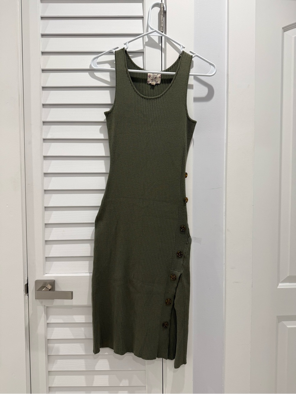 Bose Olive Ribbed Sleeveless Midi Dress with Side Button Accents - Picture 2 of 5